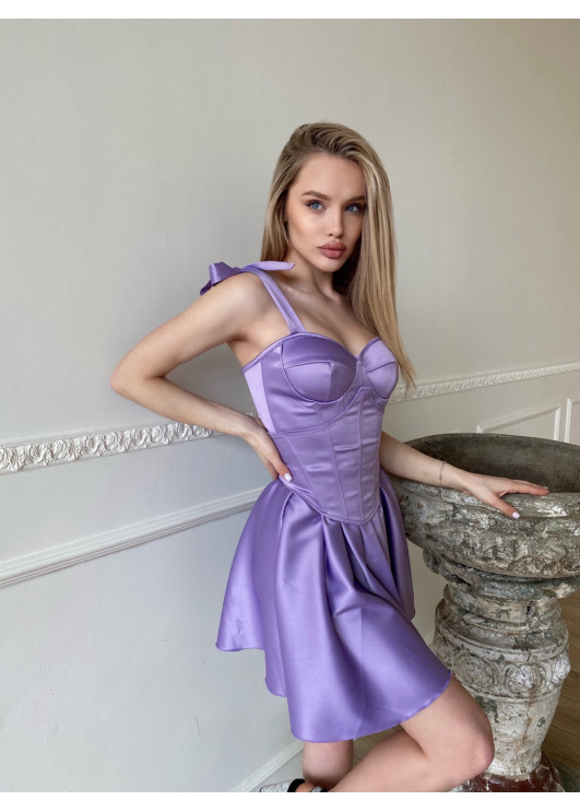 Сиреневое корсетное платье baby-doll с пышной юбкой